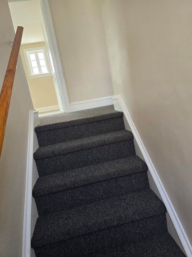 Building Photo - 1772 Ferndale Ave