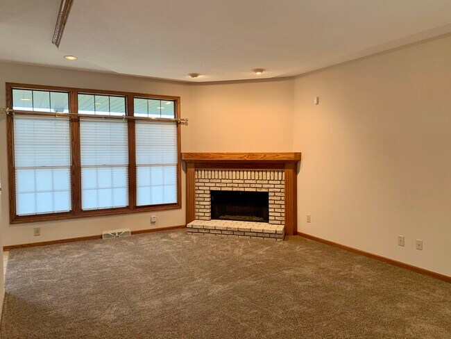 Foto del edificio - 2014 E Main St