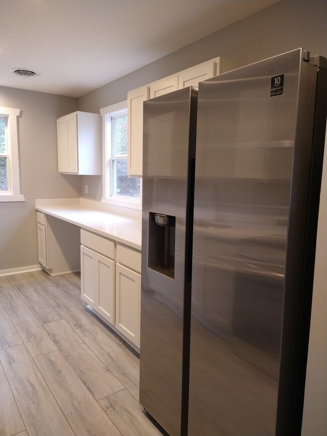 Foto del edificio - 106 N Edgewood Rd