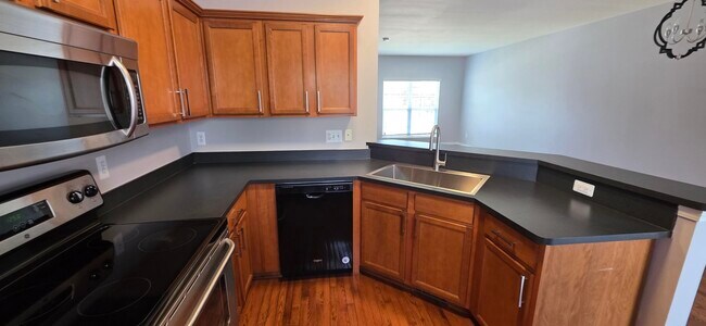 Foto del edificio - 1547 Cass Lake Rd