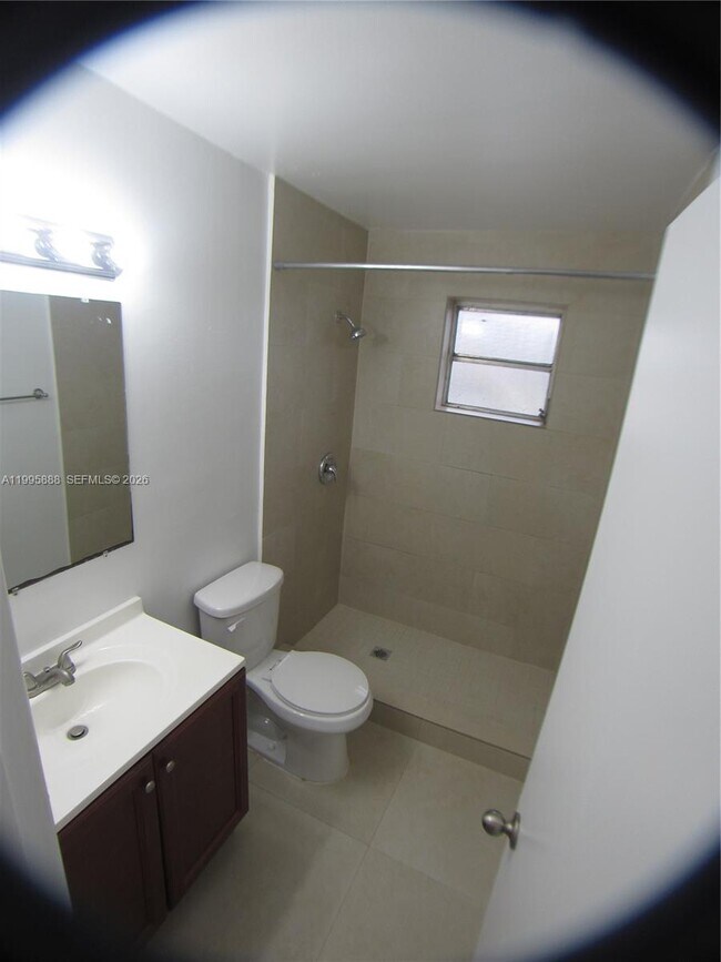 Foto del edificio - 2512 NW 175th Terrace