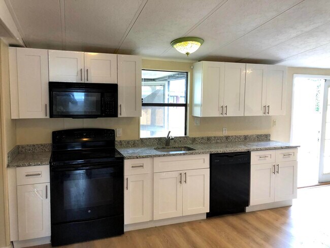 Foto del edificio - 22877 Cascade Rd