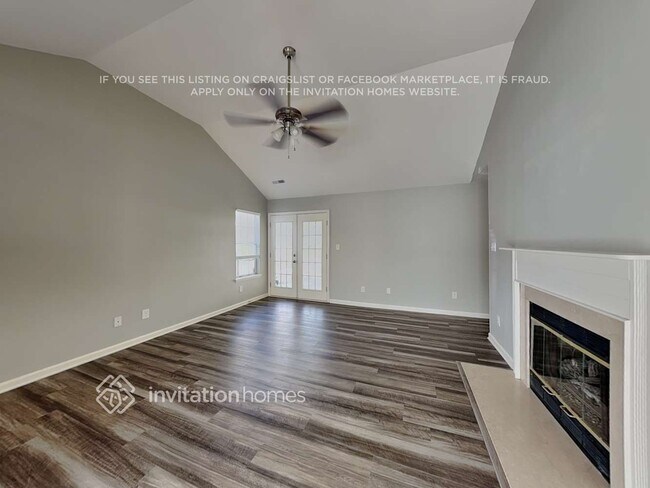 Foto del edificio - 9821 Stephen Thompson Ln