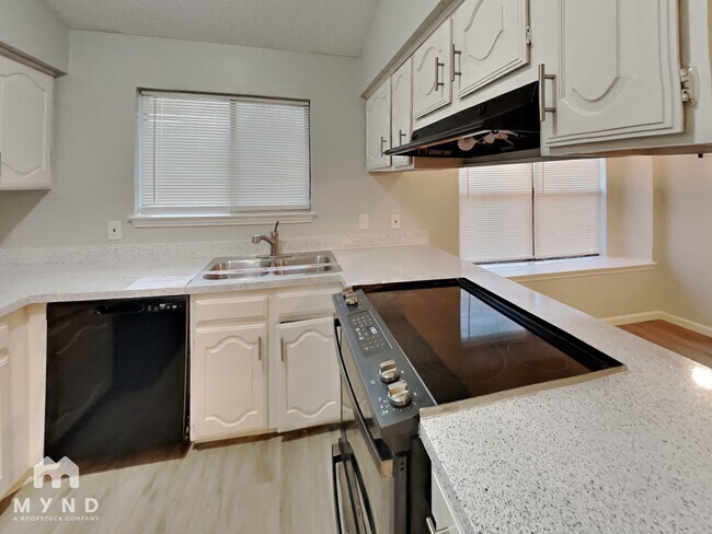 Building Photo - 5208 Rowcrop Dr