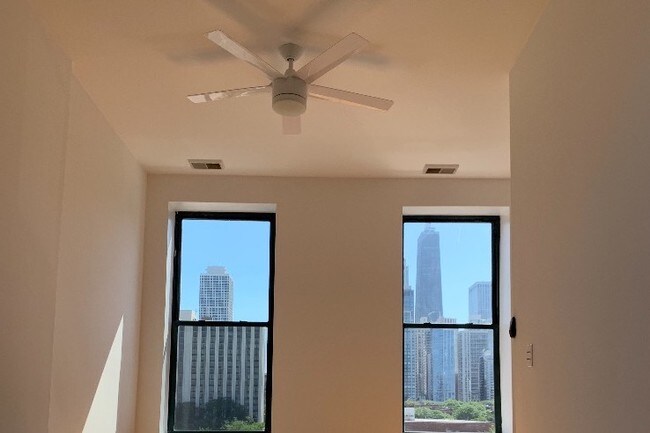 Foto del edificio - 948 N Orleans St