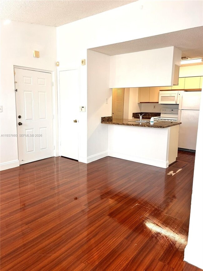 Building Photo - 17500 NW 67th Ct