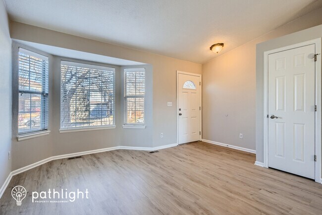 Building Photo - 10307 Woodrose Lane