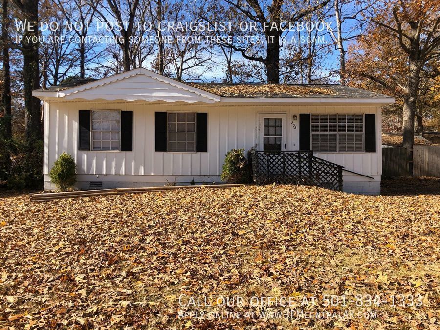 Primary Photo - 802 Desota Pl