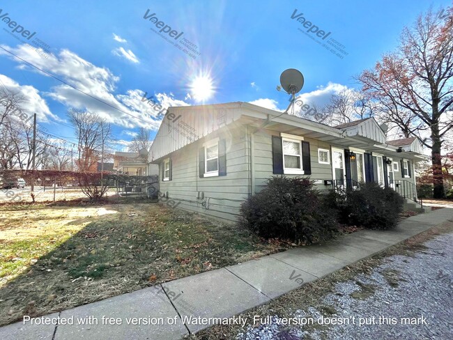 Building Photo - 4318-4318.5-43185 Pearl St