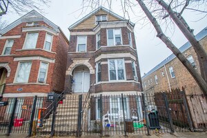 Primary Photo - 4453 S Wood St