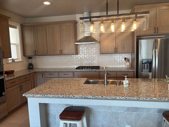 Foto del edificio - 5773 W Riva Capri St