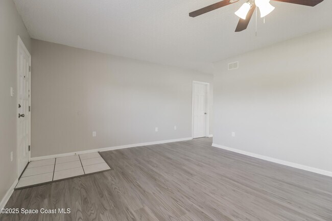 Foto del edificio - 1299 Salina St SE