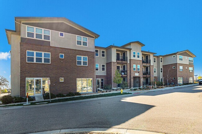 Foto del edificio - Welcome home to this superbly finished con...