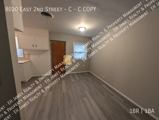 Foto del edificio - 8020 E 2nd St S
