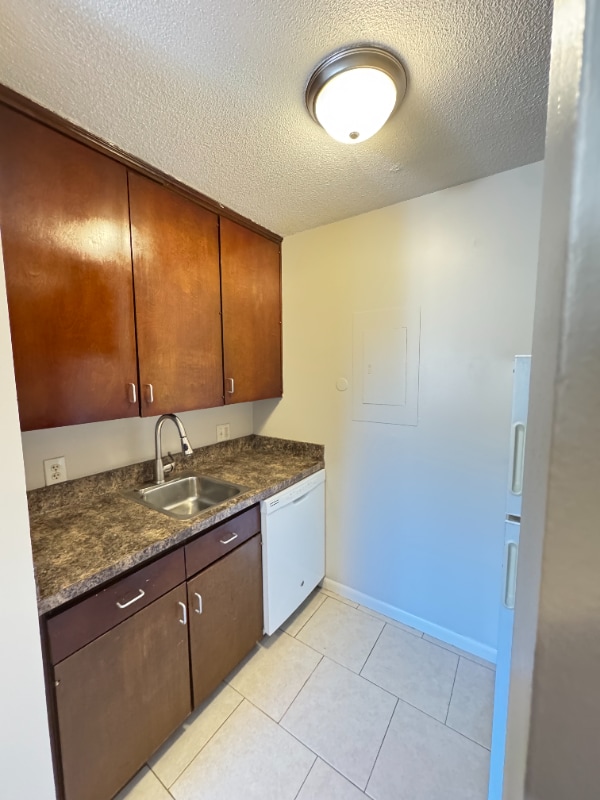 Foto del edificio - 1810 E St