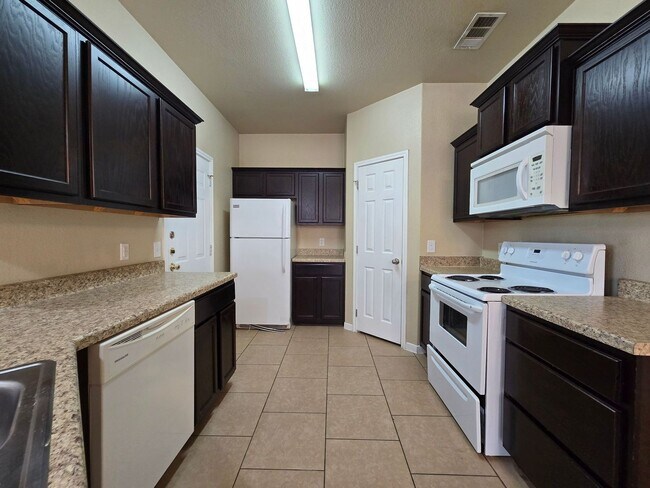 Foto del edificio - 1306 Loyal Ln