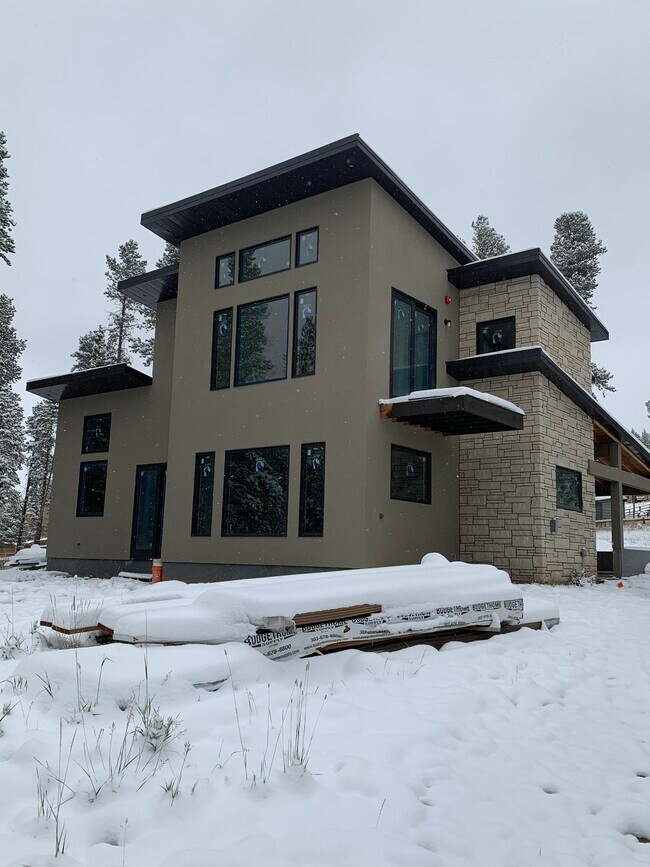 Foto del edificio - 75 Aspen Meadow Ln