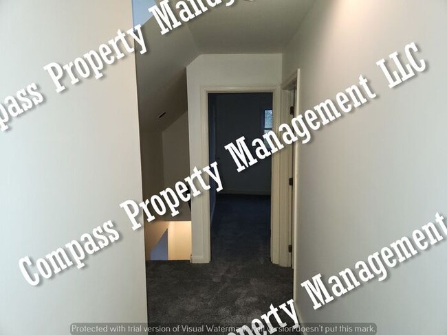 Building Photo - Move In Special!!! $200 OFF MOVE-IN!!!