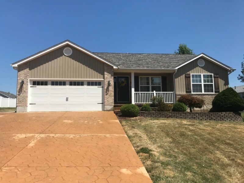 Primary Photo - 141 Cuivre Ridge Dr