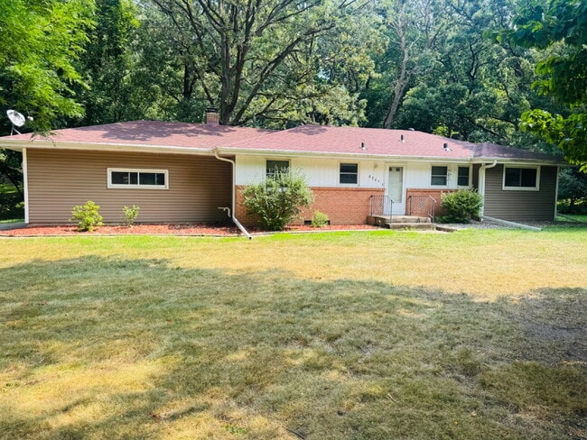 Building Photo - 6701 Kingston Dr