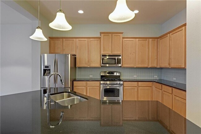 Foto del edificio - 4124 Berkman Dr