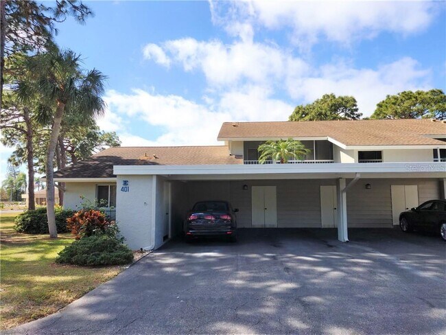 Foto del edificio - 402 Pinebrook Crescent
