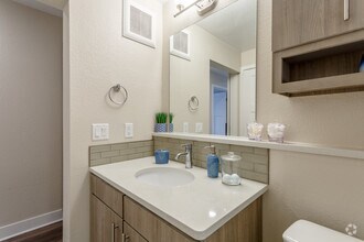 2BD, 2BA - 924 SF - Eagles Peak - 55+ Active Adult Community