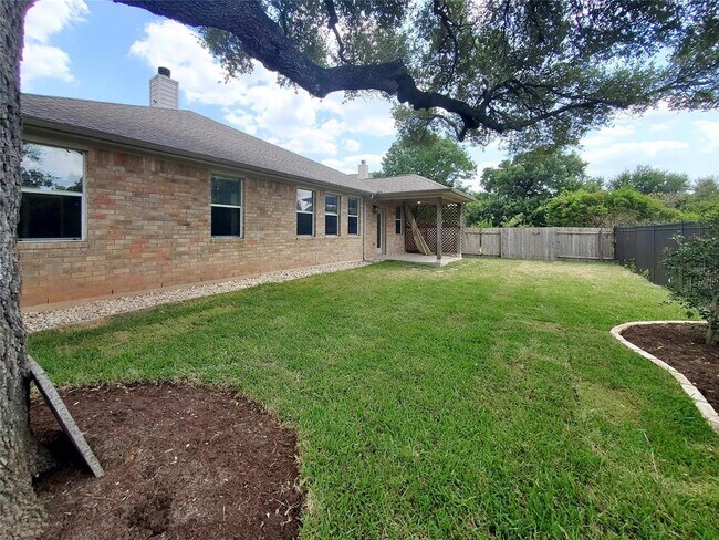 Foto del edificio - 14829 Fernhill Dr