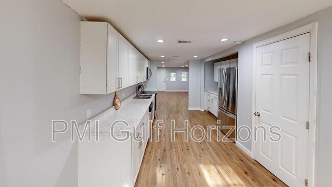 Foto del edificio - 635 Colbert Ave