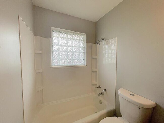 Foto del edificio - 411 S Gray St