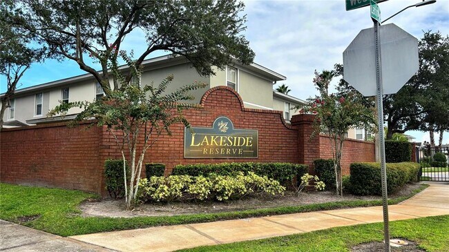 Foto del edificio - 2105 Cole Trail