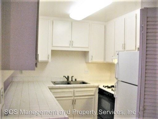 Building Photo - 3034 Juniper St