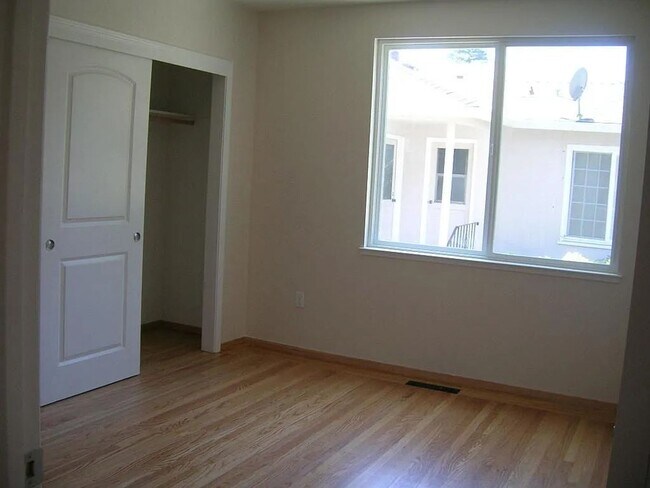 Foto del edificio - Updated Vintage Charm in Downtown Menlo Park
