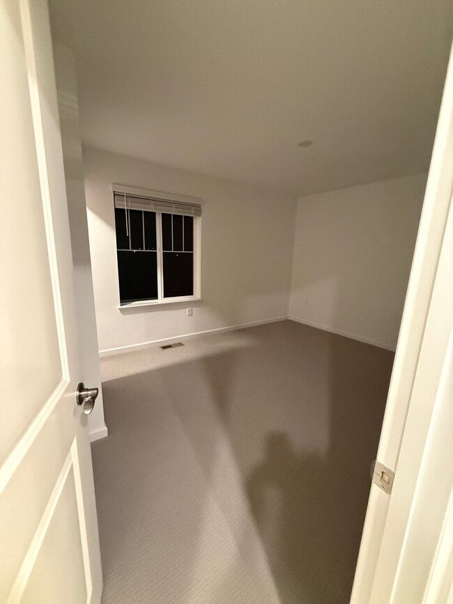 Building Photo - 18274 Martinello Dr