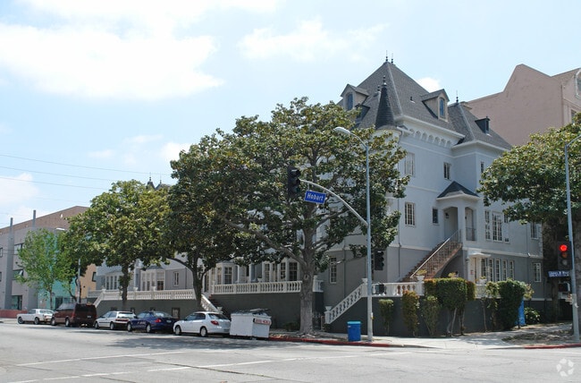 The French Cau Apartments Los Angeles Ca Primary Photo The French Cau