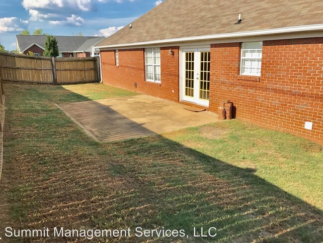 Building Photo - 315 Eagles Point Dr
