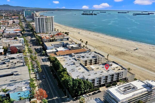 Building Photo - 1140 E Ocean Blvd