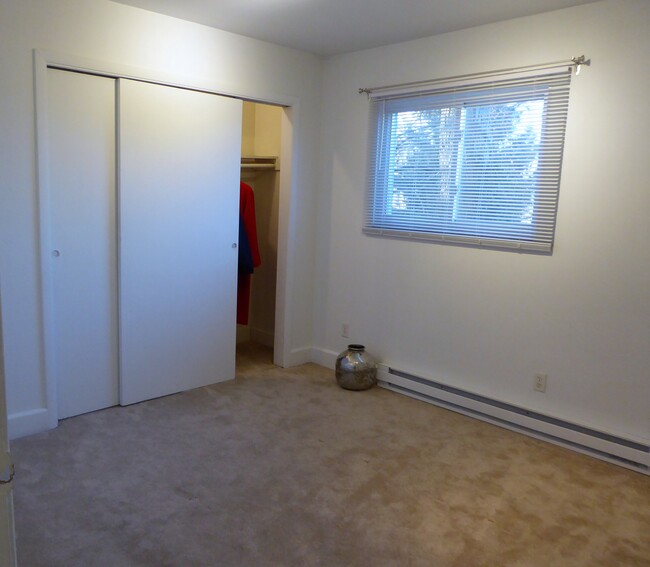 Bedroom - Sunflower Place