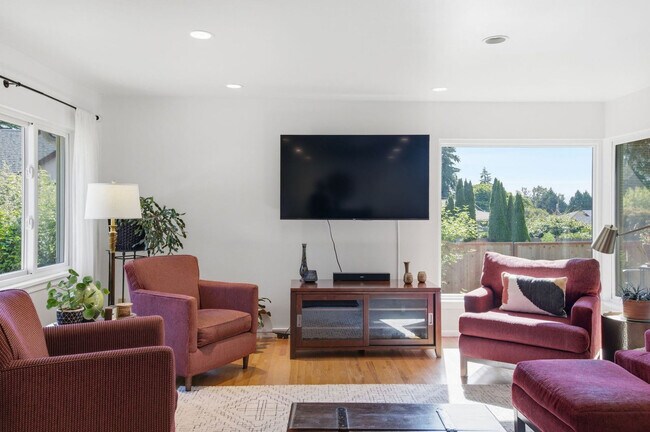 Foto del edificio - 2135 N 117th St