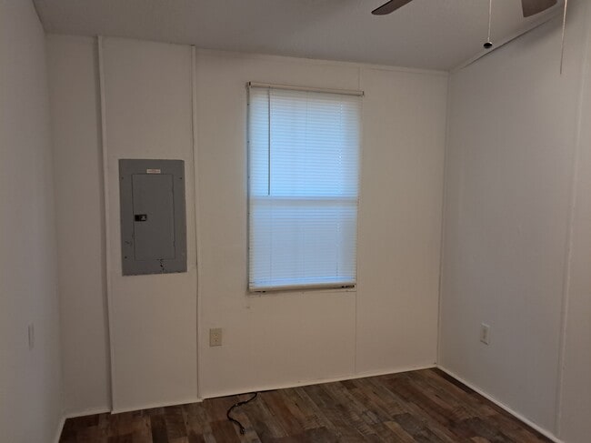 Building Photo - 23 Jimmie Ln