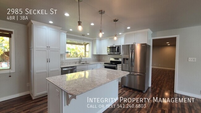 Building Photo - 2985 Seckel St