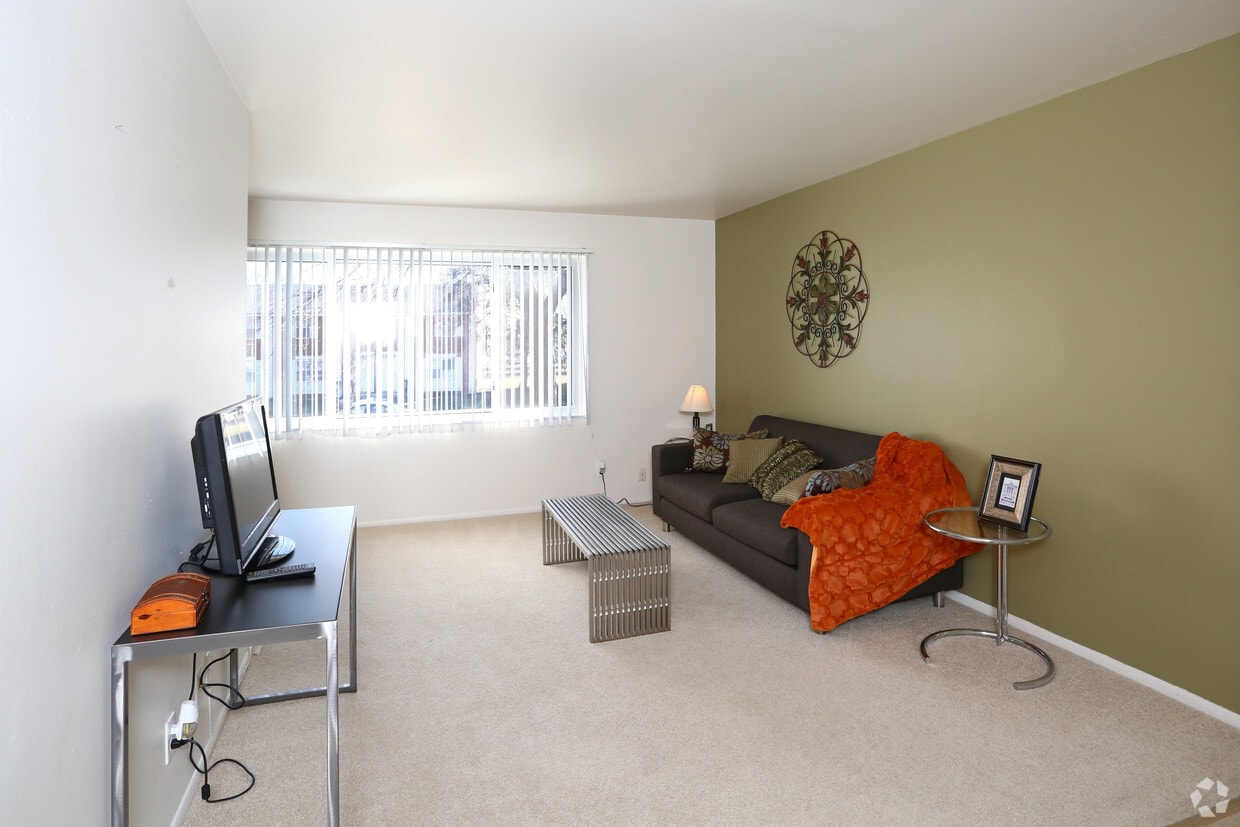 Arbor West Apartments Apartments in Aurora, IL