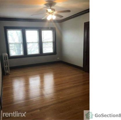 Building Photo - 2950 W 60th St