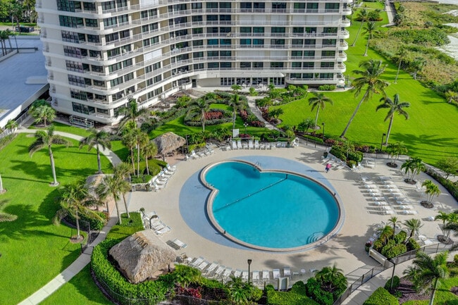 Building Photo - 320 Seaview Ct