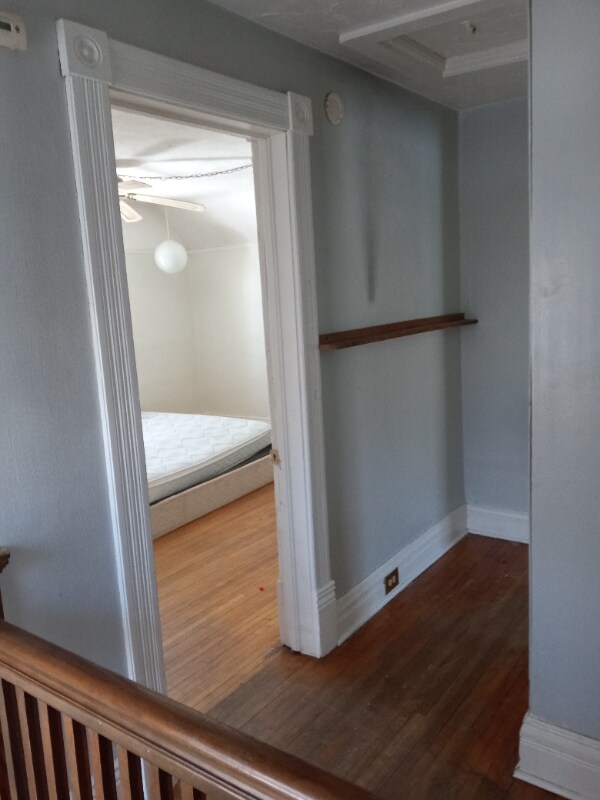 Foto del edificio - 1523 E 5th St