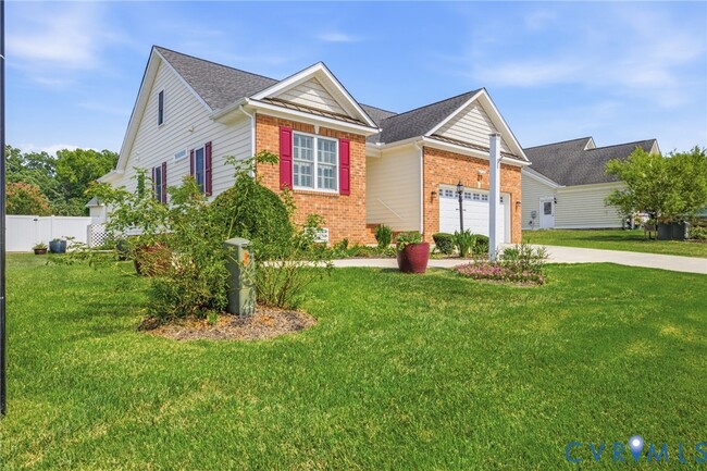 Building Photo - 6613 St Laurence Dr