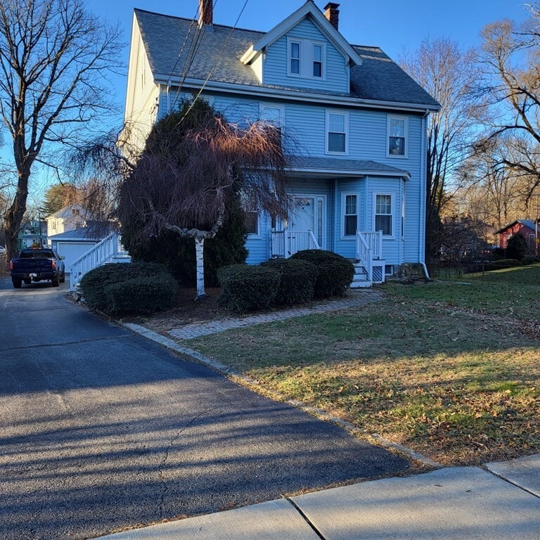 49 Lewis Ave Unit 49, Walpole, MA 02081 Room for Rent in Walpole, MA