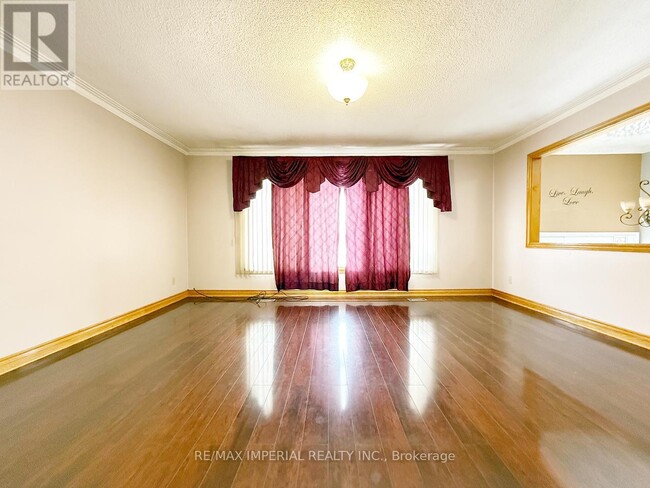 Building Photo - 13089-13010 10 Side Rd