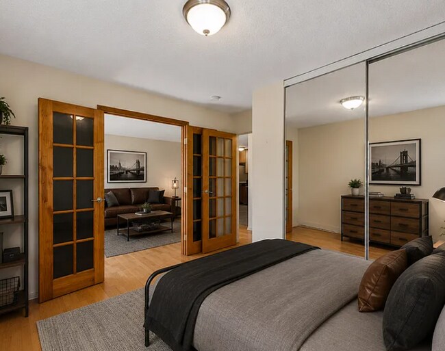 Foto del edificio - Awesome 2-Bed Condo Retreat in the Heart of Minneapolis  with Skyline views of Downtown