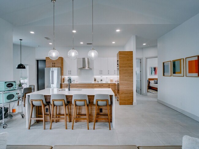 Foto del edificio - Gulf Access - Luxury Waterfront Retreat